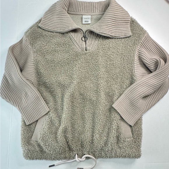 Varley Jackets & Blazers - Varley Cream Teddy Sweater/Jacket